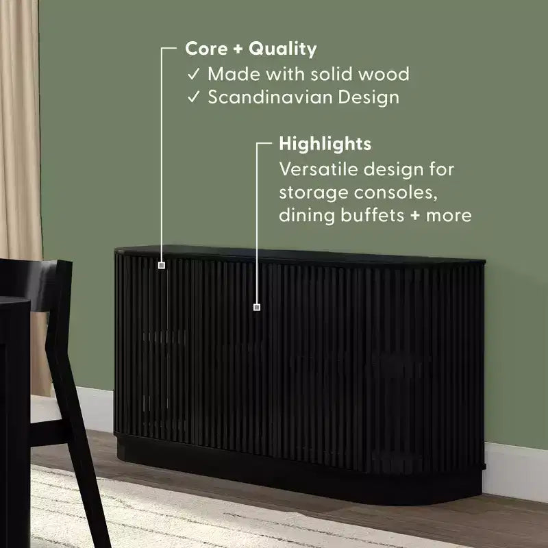 Buffet Contour Plank+Beam en bois massif avec 3 portes, meuble TV de 59 pour le salon