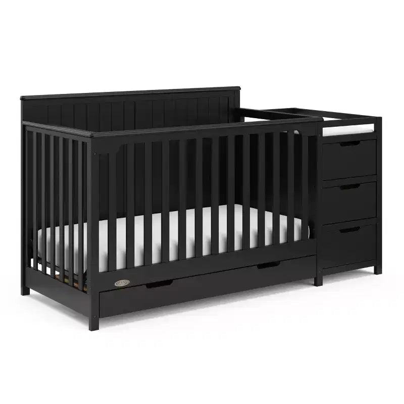 5-in-1-Kinderbett mit Wickelkommode und Schublade
