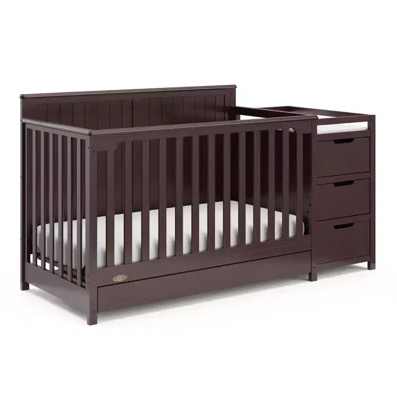 5-in-1-Kinderbett mit Wickelkommode und Schublade