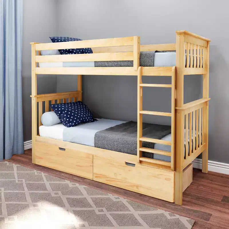 Stapelbed van massief hout voor kinderen, twee eenpersoonsbedden boven elkaar, met opberglades onder het bed
