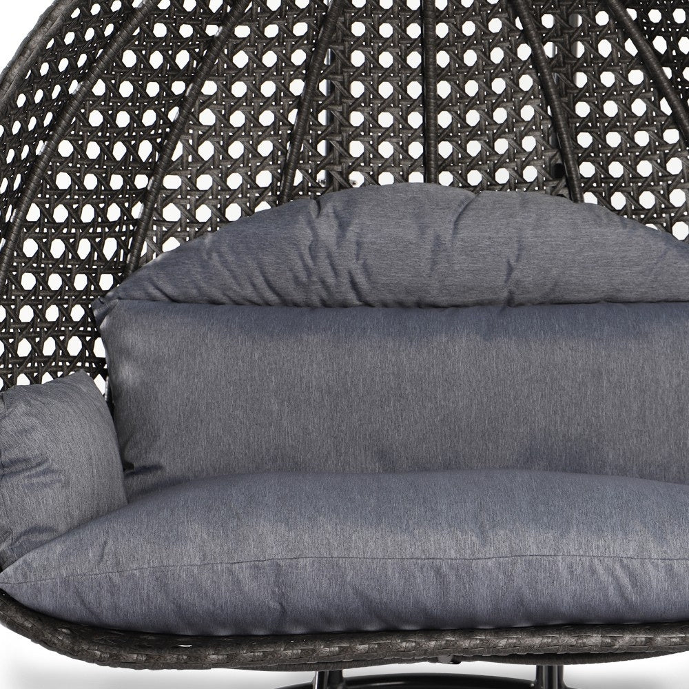 LeisureMod hangende eierstoel voor 2 personen met standaard - hangmatstoel voor buiten en binnen van rotanlook wicker, met kussens