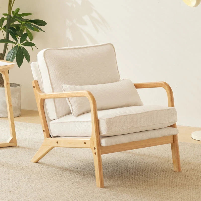 Gestoffeerde accentstoel in midcenturymoderne stijl