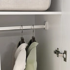 Armoire à deux portes autoportante pour chambre avec tringle à vêtements