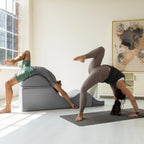 Avana Kami umwandelbare Chaiselongue / Yoga und Massage - 2-in-1-Hocker mit verstecktem ausklappbarem Yoga-Loungesessel, Mikrosamt - N/A