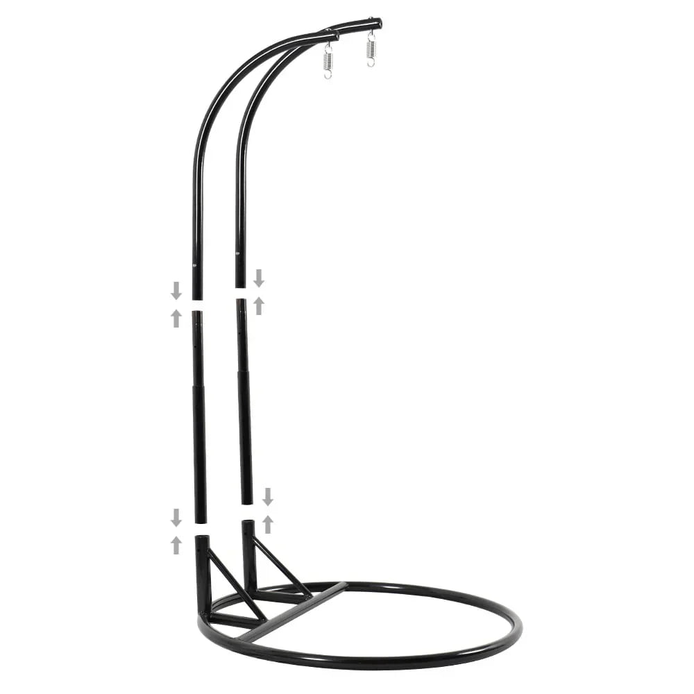 LeisureMod hangende eierstoel voor 2 personen met standaard - hangmatstoel voor buiten en binnen van rotanlook wicker, met kussens
