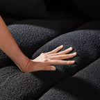 Nowoczesna 3-osobowa sofa GDFStudio Alanna 79.5 z tapicerką z tkaniny teddy i poduszkami