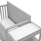 Lit de bébé convertible 5 en 1 avec table à langer et tiroir