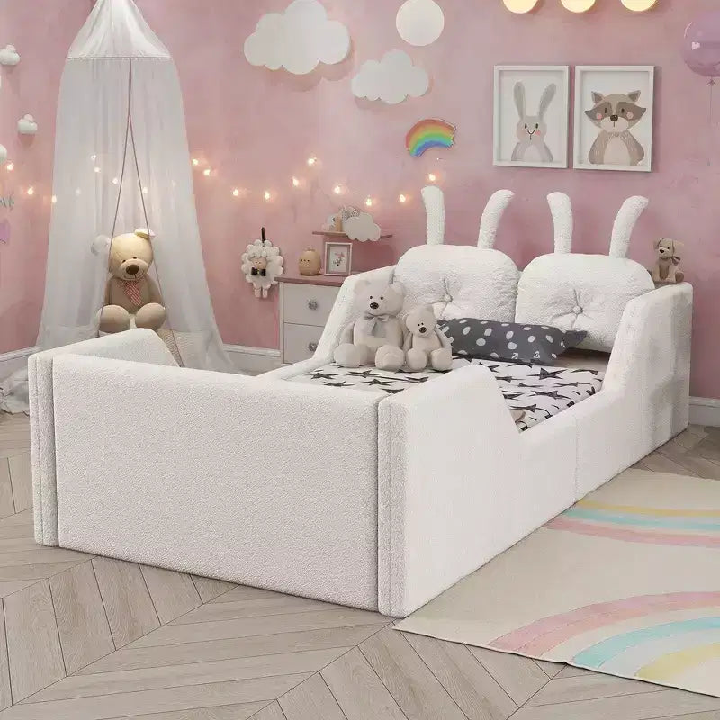 Whisen eenpersoonsbed met platform, gestoffeerd kinderbedframe voor op de vloer met konijnenkussen en afneembare zijhekken