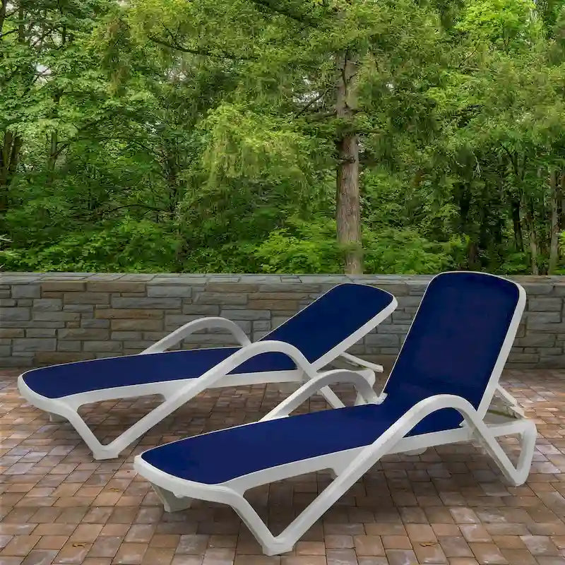 Coppia di chaise longue con seduta in tessuto per tutte le condizioni atmosferiche, collezione Plymouth - 77 inches