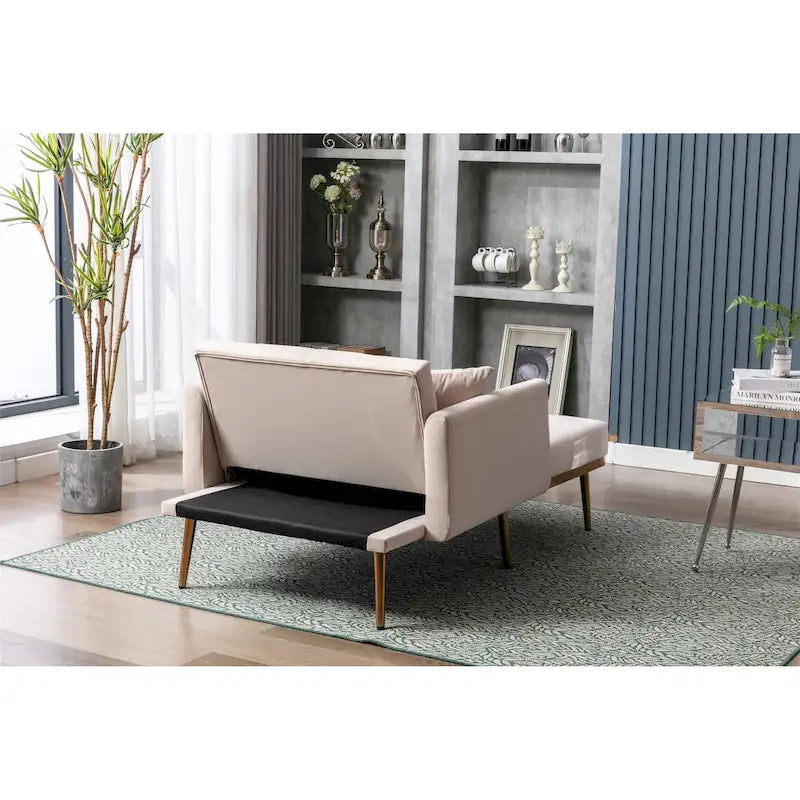 Poltrona letto da salotto in velluto con imbottitura capitonné e piedini color oro rosa