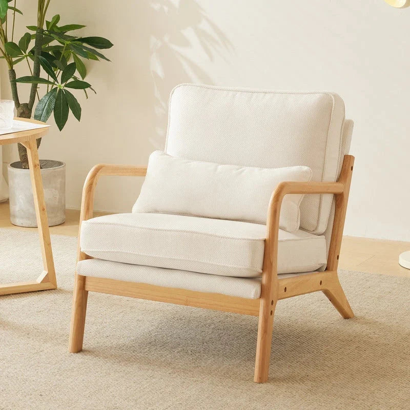 Gestoffeerde accentstoel in midcenturymoderne stijl