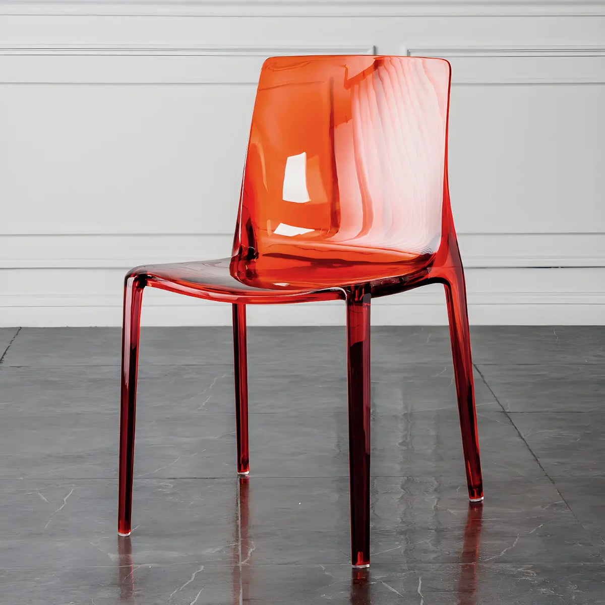 Chaise de salle à manger ambre en acrylique, sans accoudoirs et à dossier bas