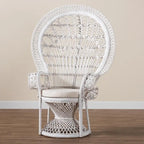 Moderner Boho-Pfauensessel Kallima aus weißem Natur-Rattan