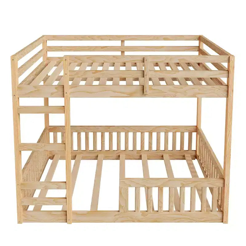 Letto a castello in legno a due piazze con scala e sponde di protezione, letto a castello basso a due piazze con supporto a doghe