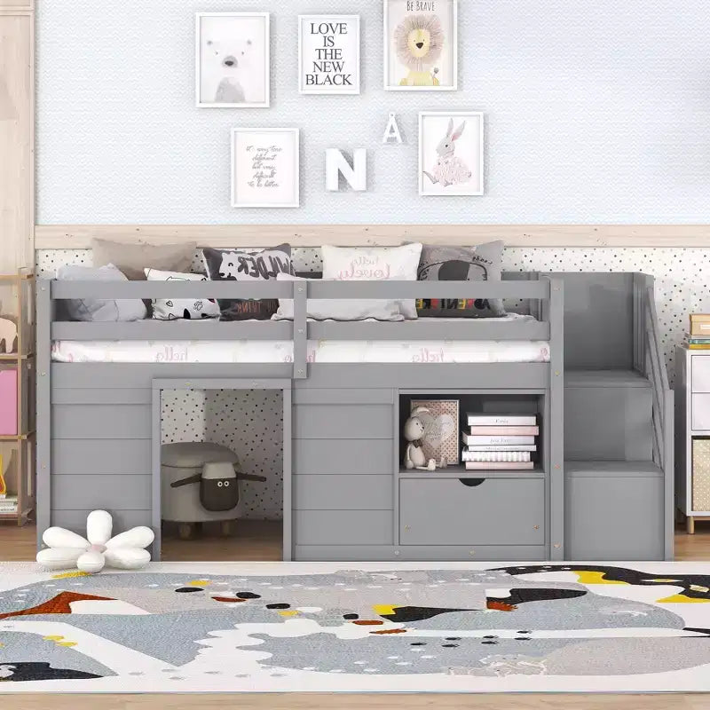 Okak Massivholz-Hochbett für Einzelmatratzen mit Treppe und Stauraum, niedriges Etagenbett mit Schubladen und Regalen, multifunktionales Hochbett für Kinder und Jugendliche