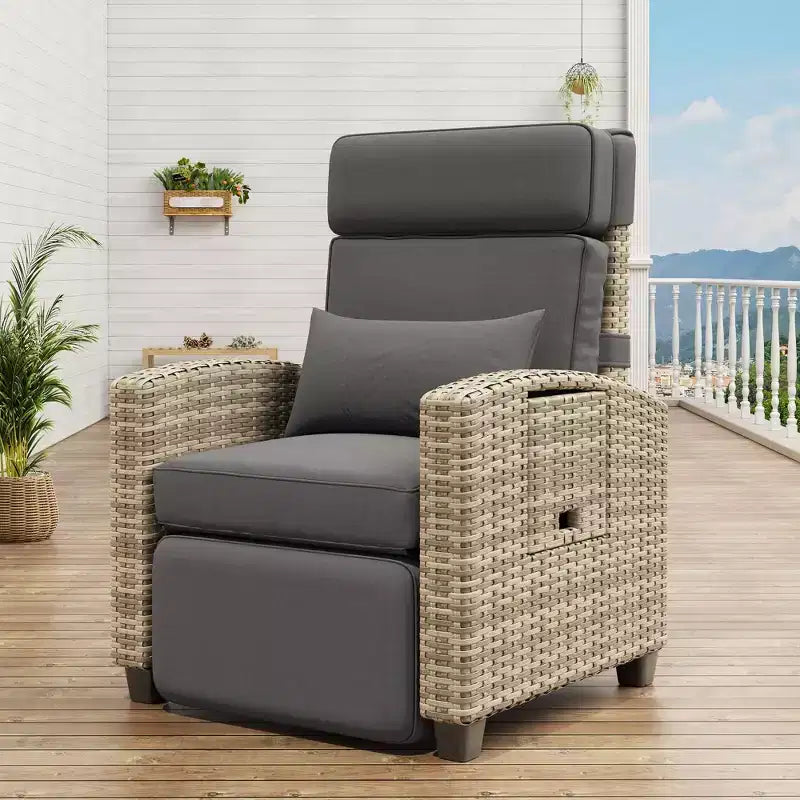 Outdoor-Relaxsessel, verstellbare Terrassenstühle mit verstellbarer Rückenlehne und Fußstütze, Lounge-Relaxsessel aus Rattan bis 150 mit hochklappbarem Tisch