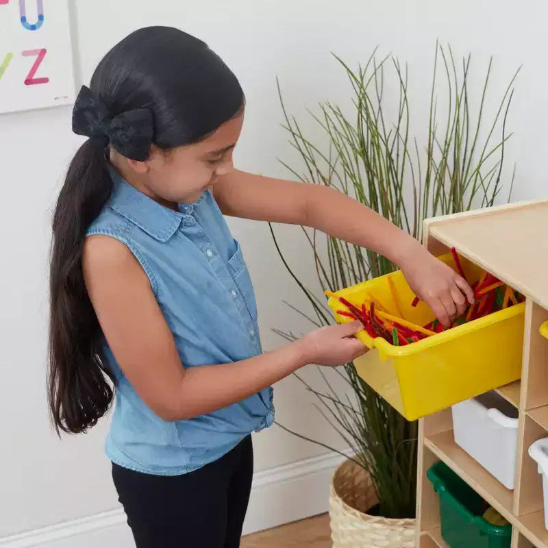 Mobiler Fächerschrank mit Tablettfächern und 15 Behältern mit Schaufelfront, 3x4, Kindermöbel