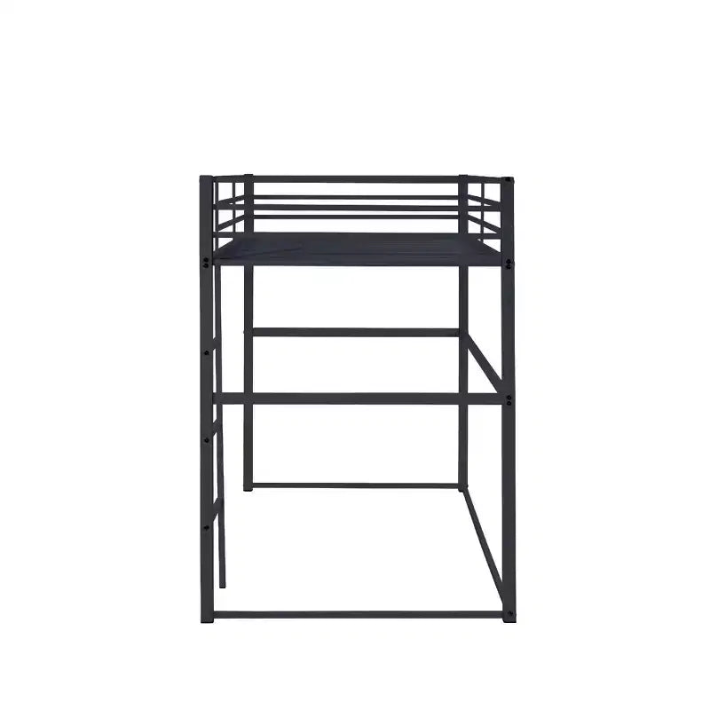 Lit mezzanine métallique simple avec barrières de sécurité et échelle plate