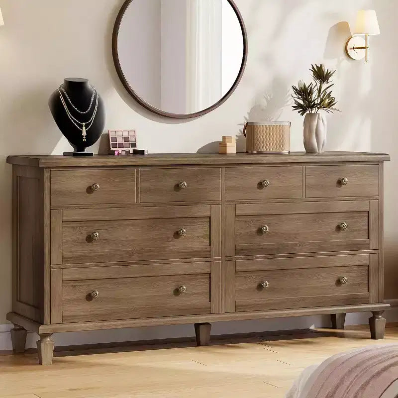 Kommode mit 8 Schubladen fürs Schlafzimmer, Vintage-TV-Kommode 59 mit geschnitzten Griffen und konischen Beinen, Holzkommode mit großem Stauraum